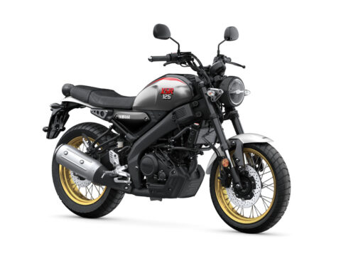 2026-Yamaha-XS125SV-EU-Legend_Silver-360-Degrees-001-03