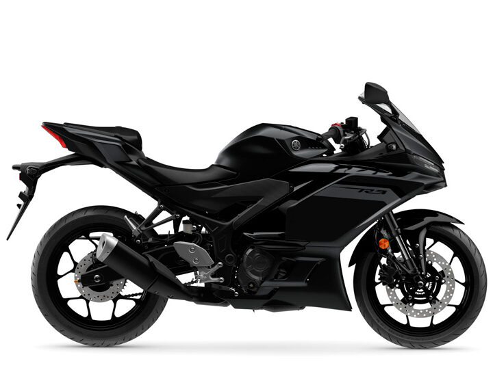R3 2025 Yamaha Midnight Black